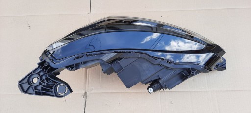 LAMPA FAR DESNA STRANA ILI LIJEVA LED PEUGEOT 208 II 2019R->