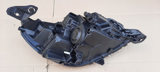 LAMPA FAR DESNA STRANA ILI LIJEVA LED PEUGEOT 208 II 2019R->