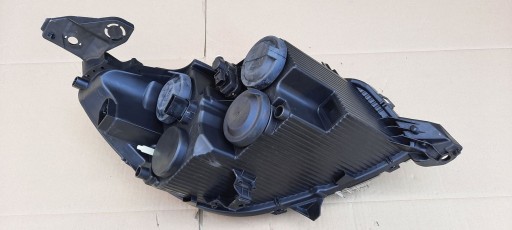 LAMPA FAR DESNA STRANA ILI LIJEVA PEUGEOT 208 II 2019R->