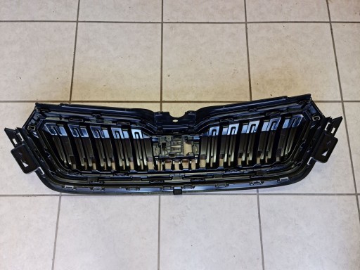 MASKA SKODA KAMIQ CRNA 2019R->