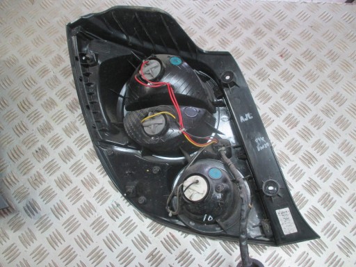 LAMPA FAR LIJEVA STRANA ILI DESNA CHEVROLET AVEO HATCHBACK (OBIČNI) T300 11R-