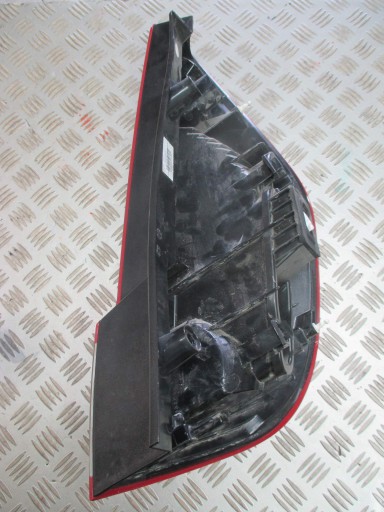 LAMPA FAR ZADNJA LIJEVA STRANA ILI DESNA RENAULT SCENIC III 09R- LAMPA FAR ZADNJA LIJEVA STRANA ILI DESNA RENAULT SCENIC III 09R-