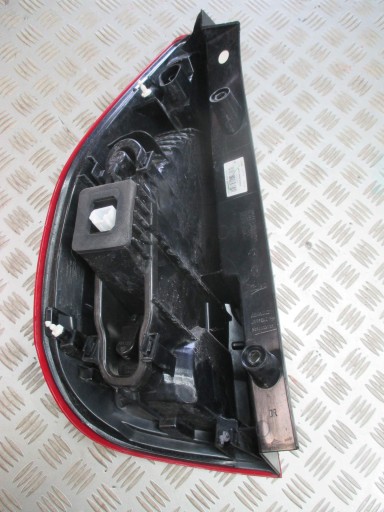 LAMPA FAR ZADNJA LIJEVA STRANA ILI DESNA RENAULT SCENIC III 09R- LAMPA FAR ZADNJA LIJEVA STRANA ILI DESNA RENAULT SCENIC III 09R-