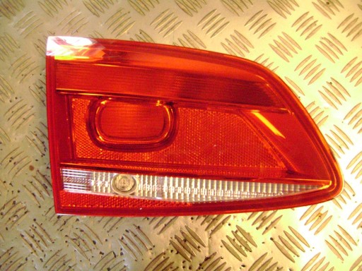 LAMPA FAR ZADNJA  LIJEVA STRANA VW PASSAT B7 KARAVAN