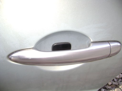 LIJEVA ZADNJA VRATA KOMPLETNE RENAULT SCENIC II LIJEVA ZADNJA VRATA KOMPLETNE RENAULT SCENIC II