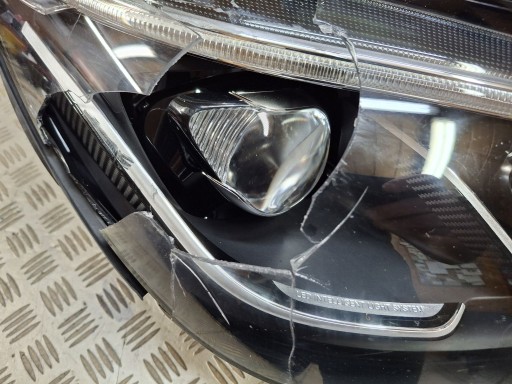 LAMPA FAR DESNA STRANA PREDNJA FULL LED MERCEDES SLK W172 REDIZAJN 2015R-> LAMPA FAR DESNA STRANA PREDNJA FULL LED MERCEDES SLK W172 REDIZAJN 2015R->