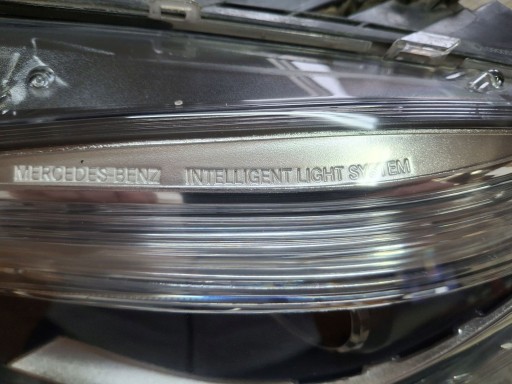 LAMPA FAR LIJEVA STRANA PREDNJA BI-XENON ILS MERCEDES ML W166 2011R->