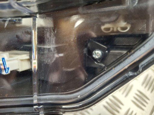 LAMPA FAR LIJEVA STRANA PREDNJA LED TOYOTA AVENSIS III DRUGI REDIZAJN 2015R-> LAMPA FAR LIJEVA STRANA PREDNJA LED TOYOTA AVENSIS III DRUGI REDIZAJN 2015R->