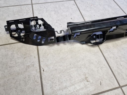NOSAČ SREDNJI BRANIKA ZADNJEG BMW 2 F22 F23 2014R-> NOSAČ SREDNJI BRANIKA ZADNJEG BMW 2 F22 F23 2014R->