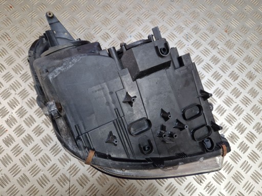 LAMPA FAR DESNA STRANA ILI LIJEVA PREDNJA MERCEDES SLK W171 R171 2004R-> LAMPA FAR DESNA STRANA ILI LIJEVA PREDNJA MERCEDES SLK W171 R171 2004R->
