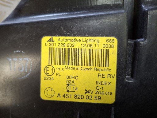 LAMPA FAR PREDNJA DESNA STRANA SMART FORTWO II 2007R-> LAMPA FAR PREDNJA DESNA STRANA SMART FORTWO II 2007R->