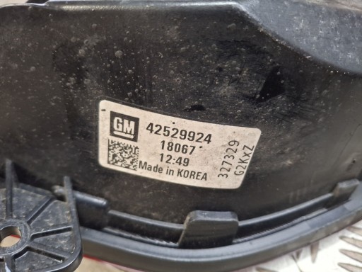 LAMPA FAR ZADNJA  DESNA STRANA ILI LIJEVA W BRANIK OPEL AMPERA E 2017R->42529925 42529924