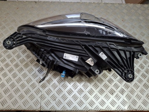 LAMPA FAR DESNA STRANA PREDNJA FULL LED MERCEDES SLK W172 REDIZAJN 2015R-> LAMPA FAR DESNA STRANA PREDNJA FULL LED MERCEDES SLK W172 REDIZAJN 2015R->