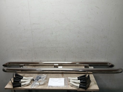 PRAG STUPANJ ZAŠTITNE CIJEVI LIJEVA STRANA DESNA VW AMAROK 2H0 2H0071693A