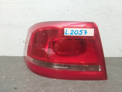 LAMPA FAR ZADNJI LIJEVA STRANA VW PASSAT B7 LIMUZINA / SEDAN 3AE945095C