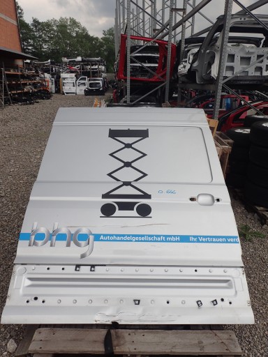 VRATA DESNA VW CRAFTER II 2 MAN TGE MAX