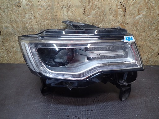 LAMPA FAR PREDNJA STRANA DESNA JEEP GRAND CHEROKEE WK2 REDIZAJN 17- XENON