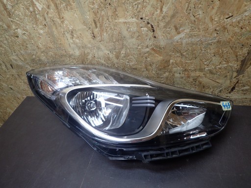 LAMPA FAR PREDNJA STRANA DESNA HYUNDAI IX20 IX 20