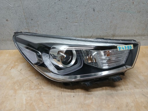 LAMPA FAR PREDNJA STRANA DESNA KIA RIO IV 4 LEČA LED Z