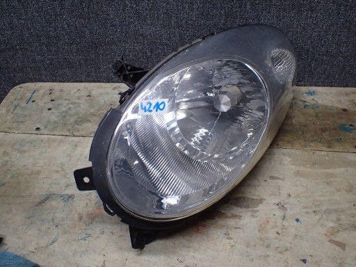 LAMPA FAR PREDNJA STRANA DESNA NISSAN MICRA K12 LAMPA FAR PREDNJA STRANA DESNA NISSAN MICRA K12