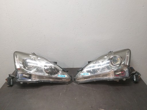 LAMPA FAR LAMPE FAROVI  PREDNJA STRANA LEXUS IS II 2 05-09 XENON
