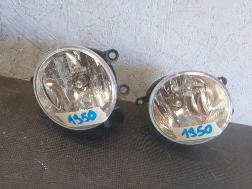 MAGLENKA DESNA STRANA TOYOTA YARIS III 3 11- AVENSIS 81210-02110