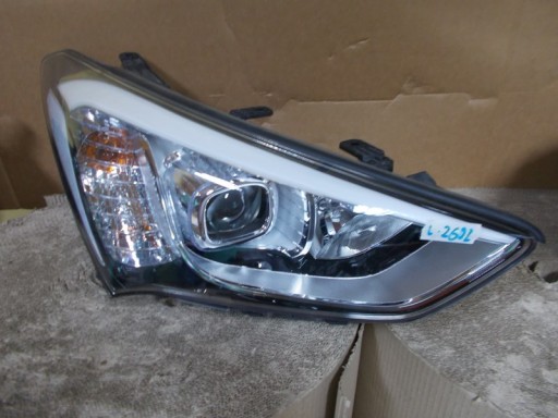 LAMPA FAR PREDNJA STRANA DESNA HYUNDAI SANTA FE 12-15 XENON