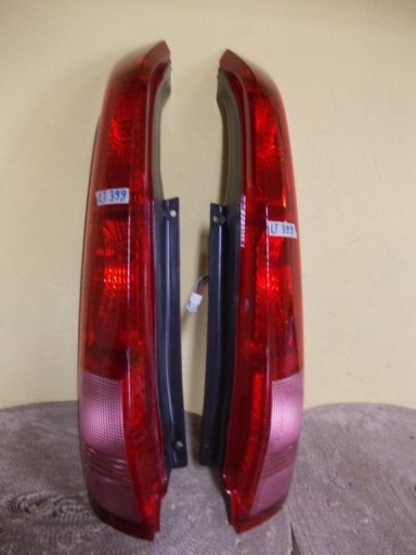 LAMPA FAR LAMPE FAROVI  ZADNJI NISSAN X TRAIL 01-07