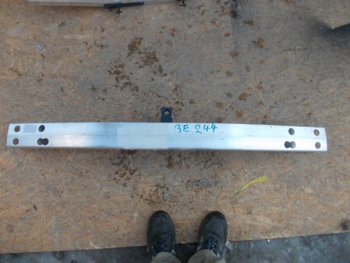 GREDA BRANIKA ZADNJI NISSAN GTR ORIGINALNI