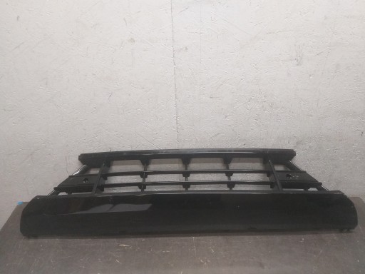 BRANIK PREDNJA STRANA MREŽICA SREDNJA VOLVO XC60 II 2 REDIZAJN R DESING 32234959