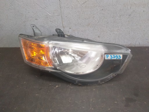 LAMPA FAR PREDNJA STRANA DESNA MITSUBISHI COLT 08- 8301B180