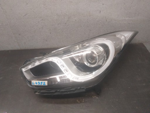 LAMPA FAR PREDNJA STRANA LIJEVA HYUNDAI I40 XENON LED 92101-3Z105
