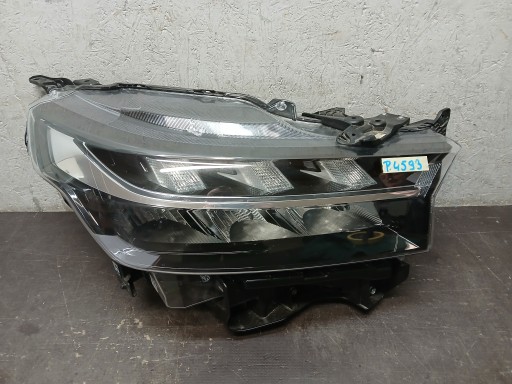LAMPA FAR PREDNJA STRANA DESNA SUZUKI SX4 S CROSS FULL LED 21- W63120Q3130097
