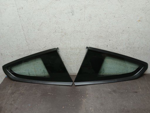 STAKLO KAROSERIJSKA DESNA STRANA ZADNJI FORD MUSTANG VI 6 15- JR3B-6329700-AC
