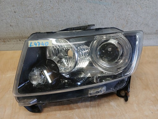 LAMPA FAR PREDNJA STRANA LIJEVA JEEP GRAND CHEROKEE WK2 10-14 LEČA 68185341AB