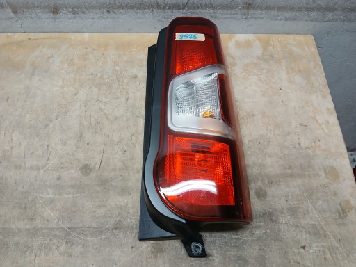 LAMPA FAR ZADNJI DESNA STRANA PEUGEOT PARTNER CITROEN BERLINGO IV 4 TOYOTA PROACE CITY