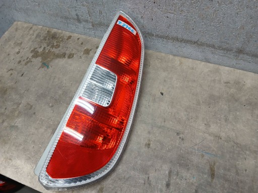 LAMPA FAR ZADNJI DESNA STRANA SKODA ROOMSTER 5J7945112