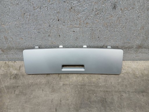 BRANIK ZADNJI POKLOPAC OTVORA VUČE MREŽICA SKODA YETI REDIZAJN 14- 5L6807499A