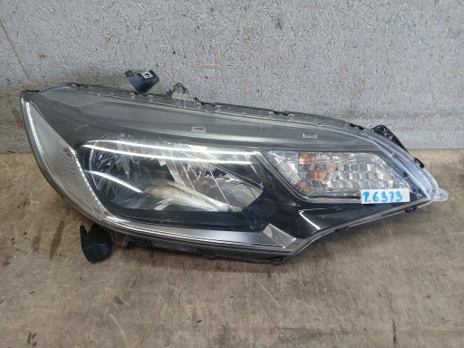 LAMPA FAR PREDNJA STRANA DESNA HONDA JAZZ IV 4 REDIZAJN 17-
