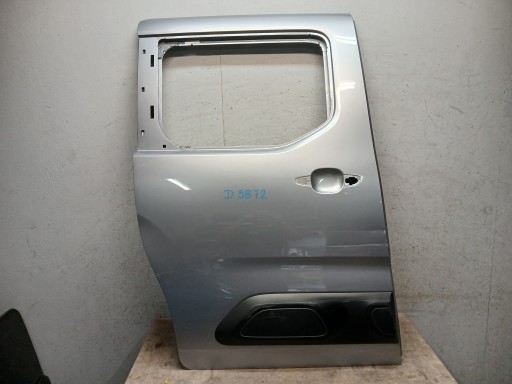 VRATA ZADNJI DESNA TOYOTA PROACE CITY CITROEN BERLINGO IV 4 OPEL COMBO E