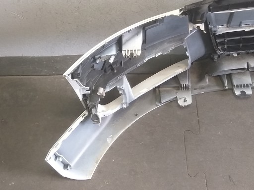 BRANIK PREDNJA STRANA AUDI TT 8J 06-14 S LINE