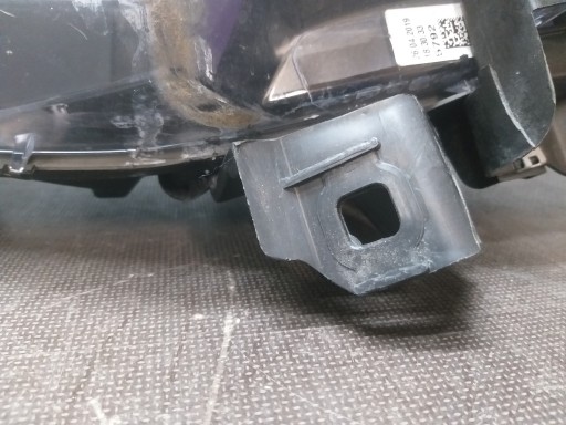 LAMPA FAR PREDNJA STRANA DESNA FIAT DOBLO II 2 REDIZAJN 15- 521094560