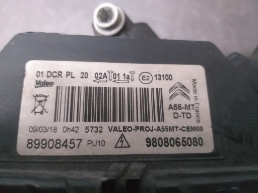 LAMPA FAR PREDNJA STRANA DESNA CITROEN DS3 REDIZAJN XENON LED 9808065080