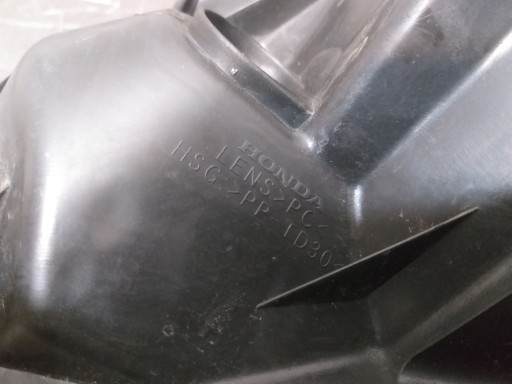 LAMPA FAR PREDNJA STRANA DESNA HONDA JAZZ II 2 REDIZAJN 04- LAMPA FAR PREDNJA STRANA DESNA HONDA JAZZ II 2 REDIZAJN 04-