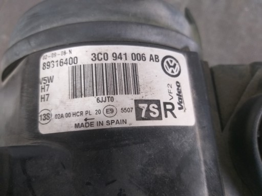 LAMPA FAR PREDNJA STRANA DESNA VW PASSAT B6 3C0941006AB LAMPA FAR PREDNJA STRANA DESNA VW PASSAT B6 3C0941006AB