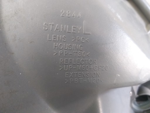 LAMPA FAR PREDNJA STRANA LIJEVA TOYOTA YARIS VERSO REDIZAJN 03-05