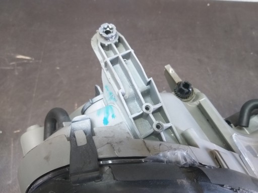 LAMPA FAR PREDNJA STRANA DESNA MERCEDES CLK W209