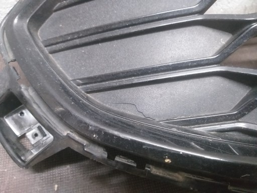 BRANIK PREDNJA STARIRANA MREŽICA SREDNJA FORD GALAXY MK4 REDIZAJN STARI LM2B-8200-C