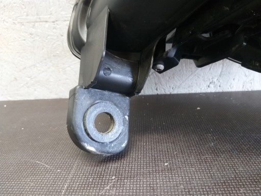 LAMPA FAR PREDNJA STRANA DESNA JEEP GRAND CHEROKEE XENON REDIZAJN