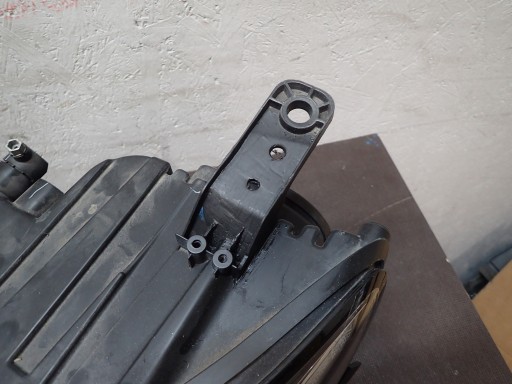 LAMPA FAR PREDNJA STRANA LIJEVA JEEP COMPASS II 2 17-